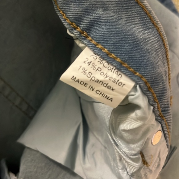 Women’s Bermuda Distressed Jean - Picture 6 of 6